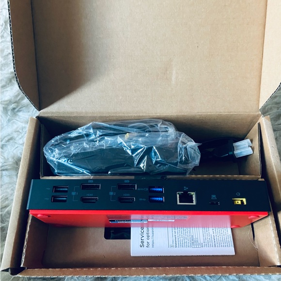 Lenovo ThinkPad Thunderbolt 3 Dock Gen 2 Brand New in Box - Picture 4 of 4